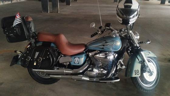 HONDA SHADOW 750 